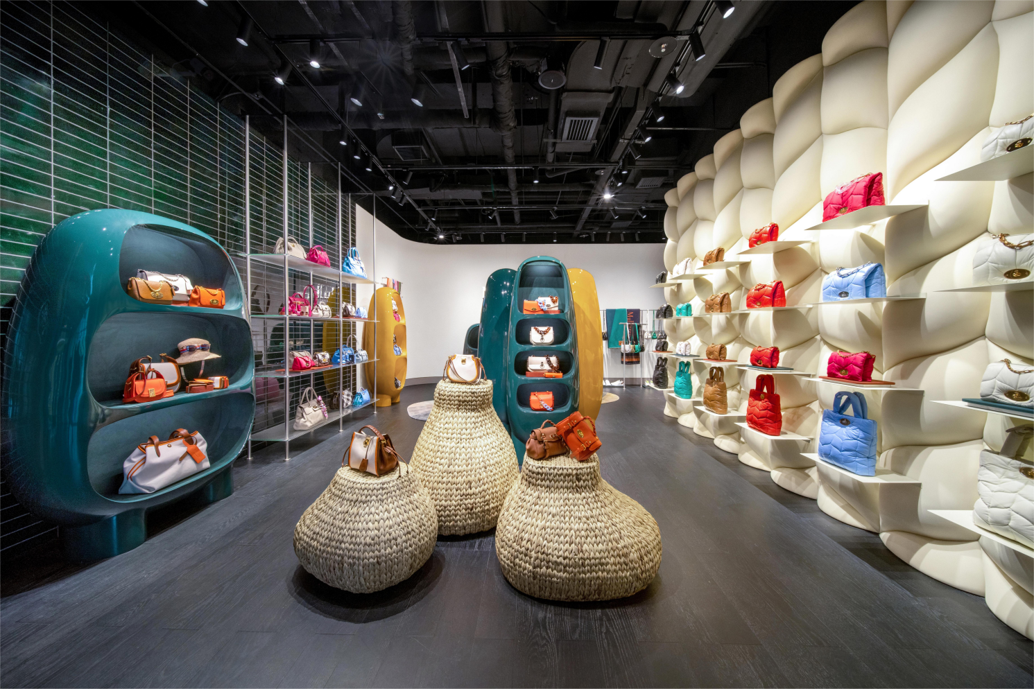 Mulberry快闪店于北京SKP-S盛大开业