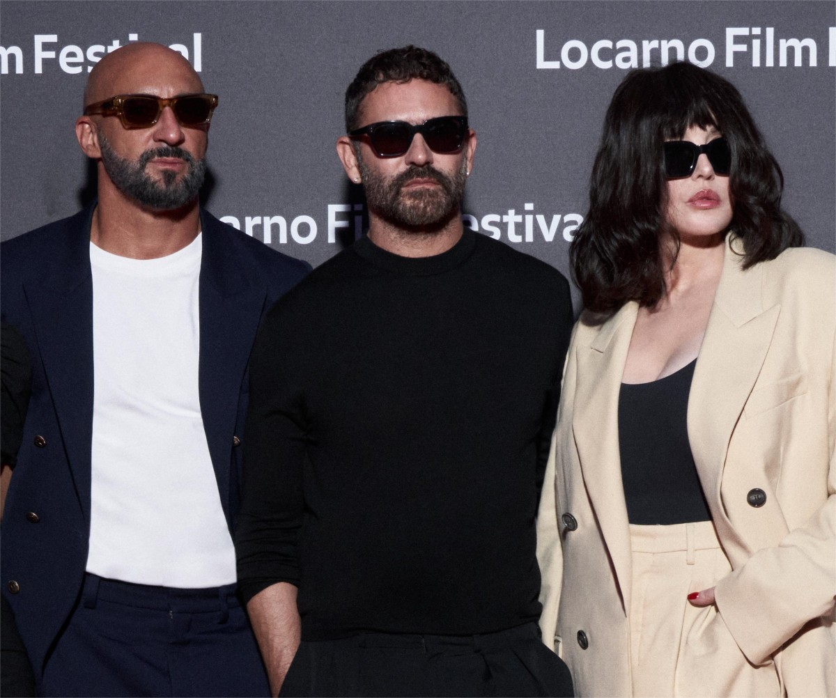 ISABELLE ADJANI和YANN MOUNIR DEMANGE身着AMI套装出席洛迦诺电影节《DAMMI》全球首映礼